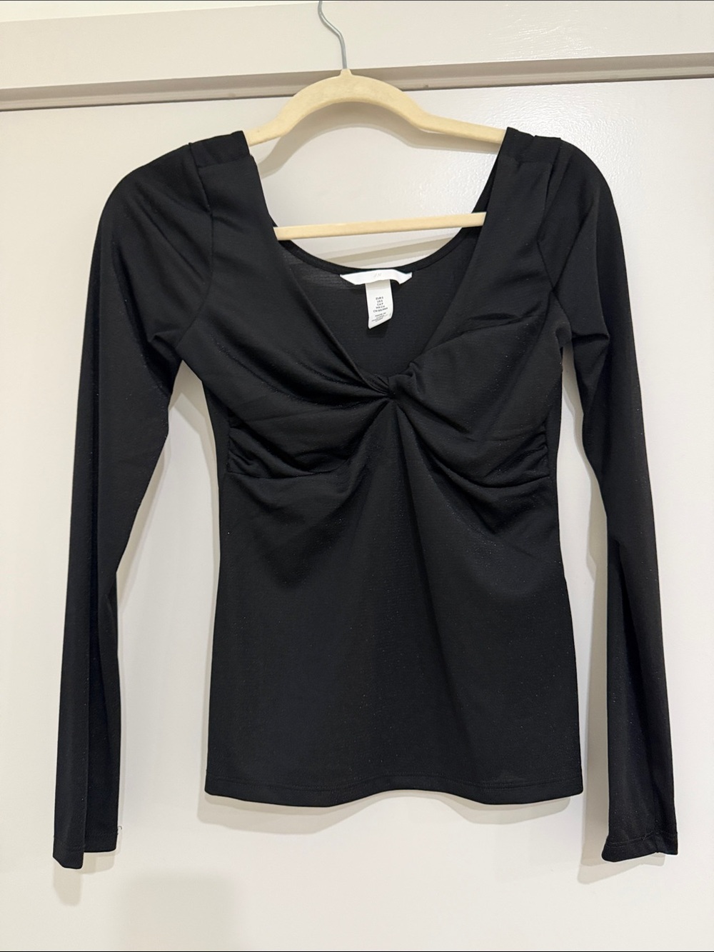 H&M Twist-Front Long Sleeve Top